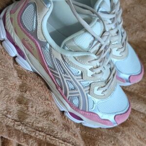 ASICS Women's White and Pink Athletic Shoes